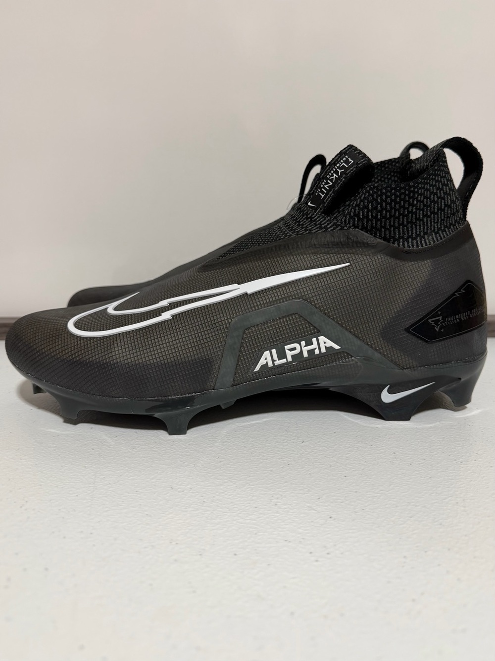 Nike Alpha Menace Elite 3 Men’s Football Cleats-Size 13 New - Picture 3 of 12